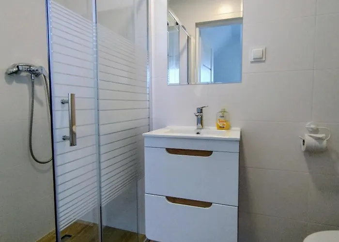 民宿 Family Homes - *